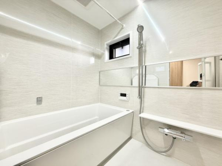  薾邢CXy[X!SƐĝtbV̋ԂłoX[I
jbgoXVKςłI