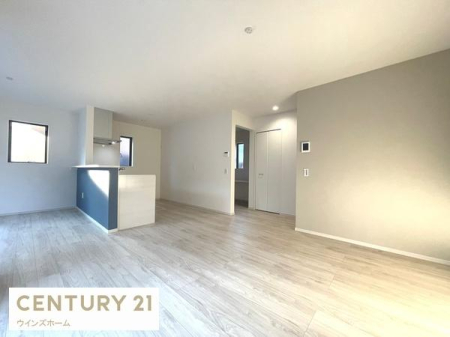 rO 邭JIȃrO͂̈ꎺBRɕ܂Sn悢ԂŁAX̕炵LɂȂ܂BƑ̃R~jP[V̂Ƃ₷rOCKiI