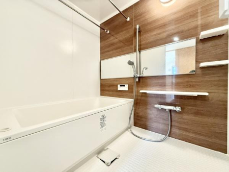 ���� �������Ƃ����L���̂����C�X�y�[�X!�S�Ɛg�̂����t���b�V������������̋�Ԃł�����o�X���[���I