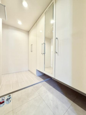 ���� ���邭�������̂��錺�ւ́A��e�ʂ̎��[�X�y�[�X�������ς��A�C�⏬�����������萮���ł���@�\�I�ȋ�Ԃł��B