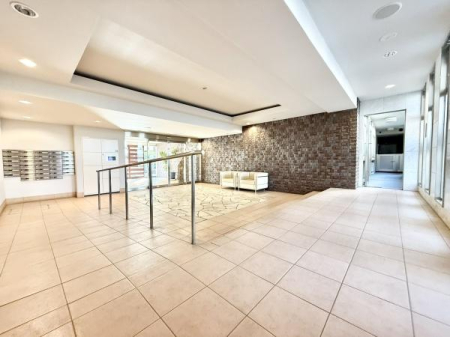 ���r�[ ���r�[�͊J�����̂���L�X�Ƃ�������ƂȂ��Ă��܂��B�����q�̕��ɂ��҂����������X�y�[�X�Ƃ��Ă��\�ł������܂��B