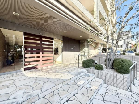 �G���g�����X -