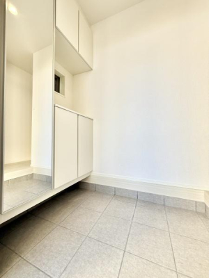 ���� ������Ƃ������邢���ւ́A�L�x�Ȏ��[�ŃX�b�L���ƕЕt���A�������̂����ۂɁB�����̏o���肪���K�ɂȂ�@�\�I�ȋ�Ԃł��B