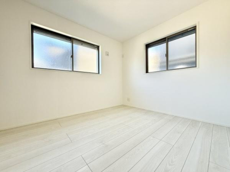 �Q�� �O���̂��Ȃ��o�����X�̎�ꂽ�z�F�̓C���e���A�̔z�u�����₷���͗l�ւ����y���߂����ł��ˁI2�ʍ̌��̖��邢�����I