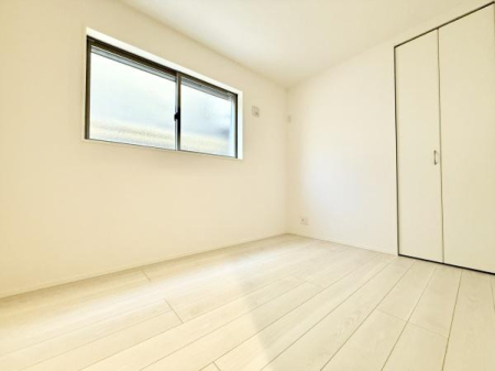 ���r���O�ȊO�̋��� 4.5���[�˂͎��[�X�y�[�X�Ƃ��Ă��A�����Ƃ��ĉƑ����߂����������ɂ��Ă�OK�I�N���[�[�b�g�t���Ŏ��[���^�b�v���m�ۂ���Ă��܂��I