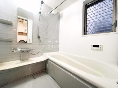 ���� �o�X���[���͈���̔���������났�̏ꏊ�ł��B�ǂ������@�\���ڂȂ̂ōŌ�ɂ����C�ɓ�����ɂ����K�ȃo�X�^�C�������񋟂��܂��I����ɒg�[�����@�t���ŉJ�̓��͈ߗފ������Ƃ��Ă��劈��ł��I