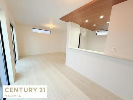 ���r���O �_�C�j���O�X�y�[�X���L�X�I�Ƒ��Ƃ̂Ȃ�������������Ԃł��B