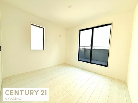 �m�� �o���R�j�[�ɖʂ����m����6�����B�N���[�[�b�g�t���I����������������K�ȋ�Ԃł��낰�܂��I