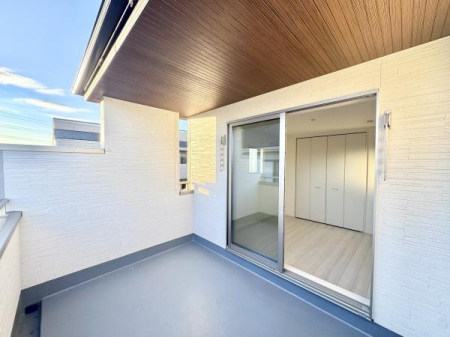 �o���R�j�[ �\���ȉ��s���m�ۂ����J��������o���R�j�[�͐��󕨂������₷���ł��I