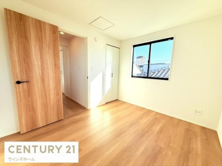 �m�� �V���v���ȃf�U�C�������̗͂m���B�N���[�[�b�g�t���ňߗނ�ו����X�b�L�����[�ł��܂��B