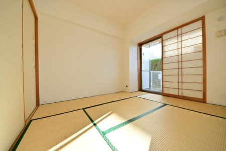 �a�� ���r���O�ɂ͘a�����אځB���q�l�������������͕������L���āA�傫�ȗV����u����̂ł̂т̂тƗV�΂��Ă������܂��B����������Ԏd�؂�����ċ����ɂ���ȂǁA���Ƒ��̕ω��ɍ��킹�ĊԎ��̕ύX���\�ł��I