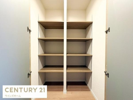 ���[ �|�������G�ߕ��̎��[�ɕ֗��B���s��������A�����ڈȏ�̎��[�͂𔭊����܂��B