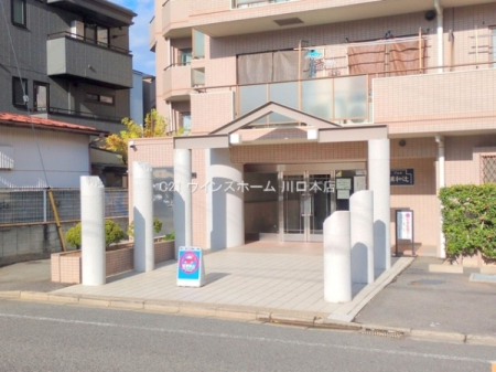 �G���g�����X -