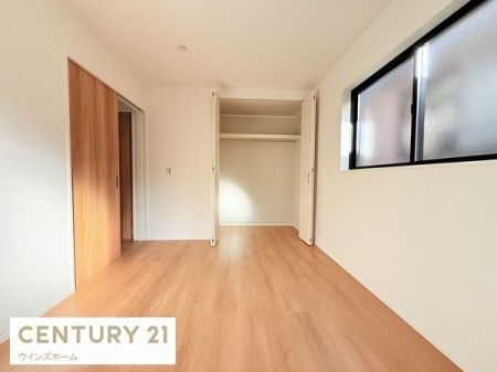 ���r���O�ȊO�̋��� 6.1���[�˂͎��[�X�y�[�X�Ƃ��Ă��A�����Ƃ��ĉƑ����߂����������ɂ��Ă�OK�I�N���[�[�b�g�t���Ŏ��[���^�b�v���m�ۂ���Ă��܂��I