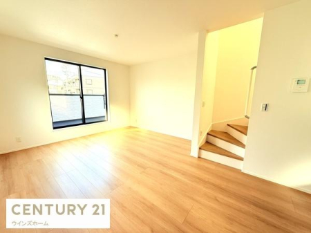 ���r���O �o���R�j�[�ւƂȂ���傫�ȑ���������������ރ��r���O�I�_�C�j���O�ƃ��r���O���g�������₷���Ԏ��B���ʂ����ǍD�Ŋ��C�����₷���ł��I