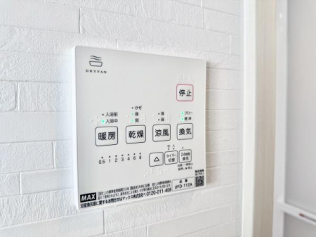 ���̑� �������ɂ�4�̋󒲋@�\+24���Ԋ��C�V�X�e���𓱓��B���󕨂��O�Ɋ����������Ȃ��l�Ɋ����������@�\��A�g�[�@�\�Ńq�[�g�V���b�N�̊ɘa�A���������C�@�\�ŃJ�r�̗}���ɂ����ʓI�ł��I