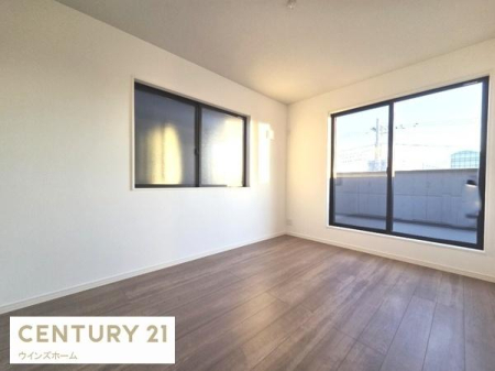 �m�� �o���R�j�[�ɖʂ����m����6�����B�N���[�[�b�g�t���I����������������K�ȋ�Ԃł��낰�܂��I