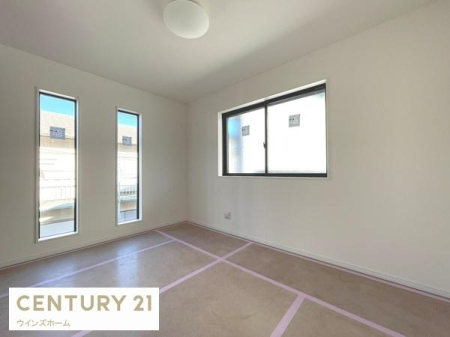 �m�� �i���z���j�V���v���Ŏg���₷���m���B�Ƌ�z�u���₷�����`��ԂŁA�Q���⏑�ւȂǃ��C�t�X�^�C���ɍ��킹�Ċ��p�ł��܂��B