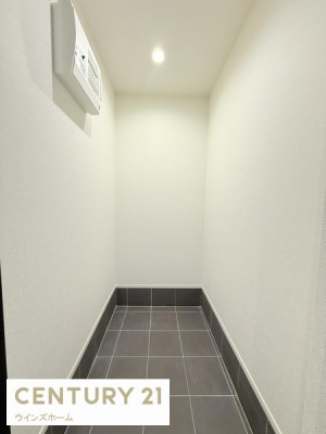 ���� ���ւɂ̓V���[�Y�C���N���[�N�������I��e�ʂ̎��[�X�y�[�X�������ς��ł��I