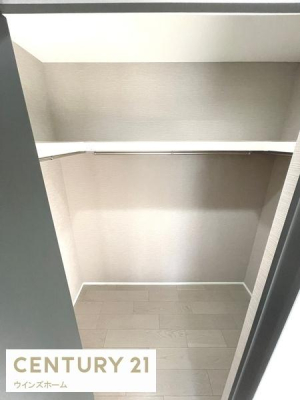 ���[ �E�H�[�N�C���N���[�[�b�g���ݒu����Ă��܂��I��ނ�G�߂��Ƃɕ����Ď��[�ł��X�b�L�����[�ł��܂��B