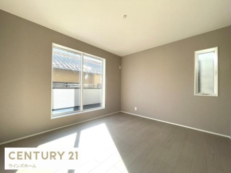 �m�� �o���R�j�[�ɖʂ����m����7���B�N���[�[�b�g�t���I����������������K�ȋ�Ԃł��낰�܂��I