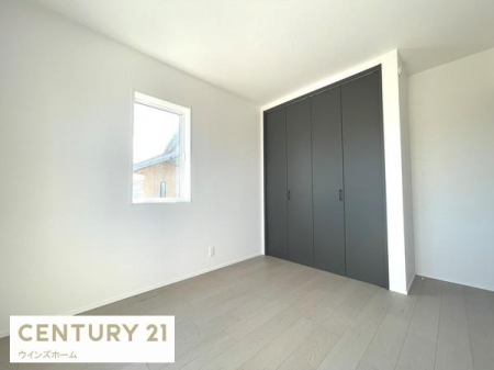 �m�� �V���v���Ŏg���₷���m���B�Ƌ�z�u���₷�����`��ԂŁA�Q���⏑�ւȂǃ��C�t�X�^�C���ɍ��킹�Ċ��p�ł��܂��B