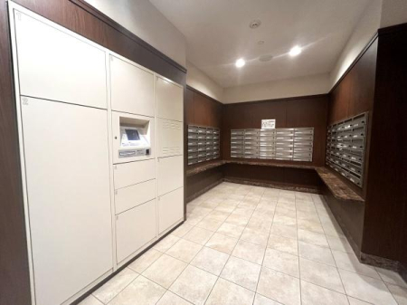 ���̑����p�� ��������ɂ������ȋ������̂��ƒ�ɂ���������z�{�b�N�X�t���I���Ԏw��Ȃ��ł��ł��ו����󂯎���̂ŁA�Ĕz�B���s�v�ɂȂ�ƂĂ��֗��Ȑݔ��ł��B