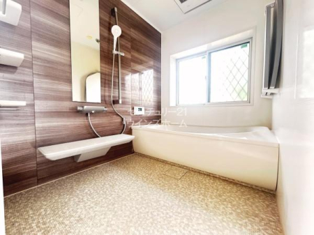 ���� �����C�͐g�̂�􂤂��߂����ł͂Ȃ�����̔���������났�̏ꏊ�ɂ��Ȃ�܂��B�L�X�Ƃ���1.25�؃^�C�v�̃o�X���[���ŐS�Ɛg�̂����t���b�V���I�傫�ȑ����t���Ă��Ė��邭���C���o�b�`���ł��B