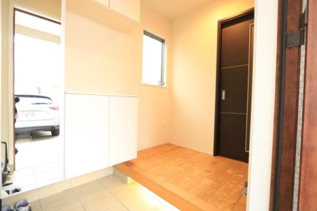 ���� �Ƃ̑���ۂ����߂�G���g�����X�͂����L���C�ɂ��Ă����������́B�����Ō��ւɂ͂��Ƒ��̌C����������Ɛ����ł�����[�X�y�[�X���m�ۂ��܂����I�p���t���ł��o�����O�̍ŏI�`�F�b�N���ł��܂��I