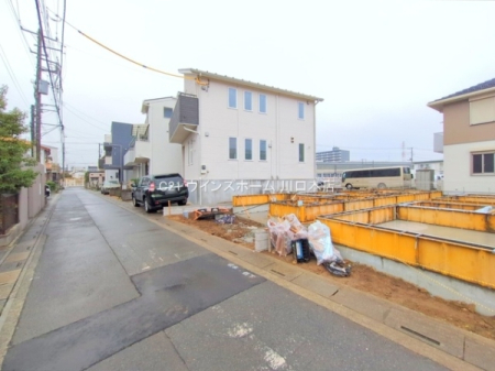 �O�ʓ��H�܂ތ��n�ʐ^ -