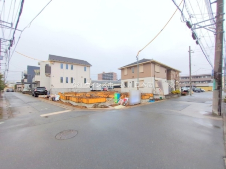 �O�ʓ��H�܂ތ��n�ʐ^ -