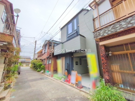 �O�ʓ��H�܂ތ��n�ʐ^ -