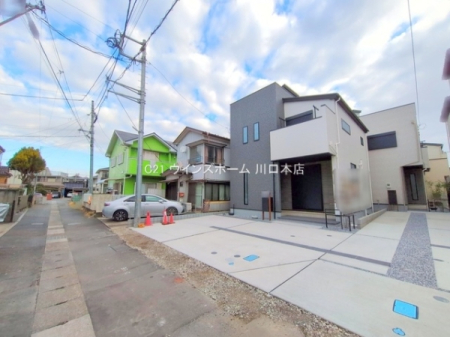 �O�ʓ��H�܂ތ��n�ʐ^ -