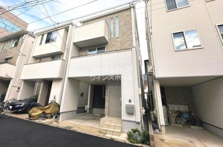 ���n�O�ώʐ^ 2020�N�z�̒z�󕨌��B�쐼���H�ɖʂ�����������̗ǂ�3�K���ďZ��I�t�@�~���[�Ɋ�����4LDK�v�����Ŏ�����σL���C�ɂ��g���ł��I�����{�݂��k�������ɑ������֐��̍����Z���ŉ��K�ɕ�点�܂��B