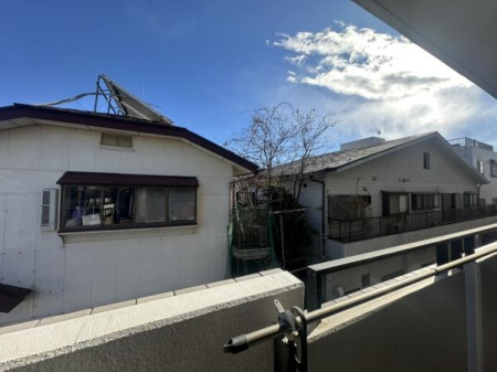 �Z�˂���̒��]�ʐ^ -