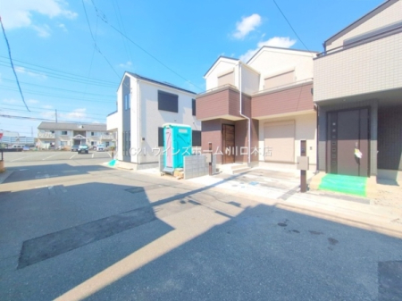 �O�ʓ��H�܂ތ��n�ʐ^ -