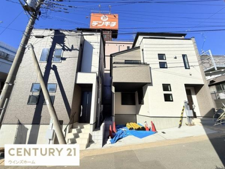 �O�ʓ��H�܂ތ��n�ʐ^ �O�ʓ��H�͓쓌������4���B�z������ǍD�I