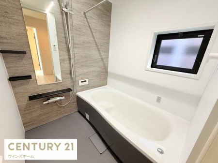 ���� �������Ƃ����L���̂����C�X�y�[�X!�S�Ɛg�̂����t���b�V������������̋�Ԃł�����o�X���[���I
���������@�t���ł��B