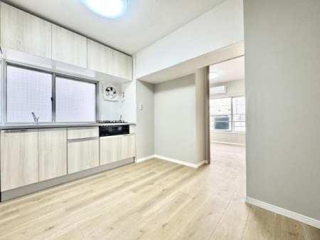 �L�b�`�� �X�^�C���b�V���ȃV�X�e���L�b�`���́A���[�͂Ƌ@�\�������˔����A�������y�����Ȃ��ԁB