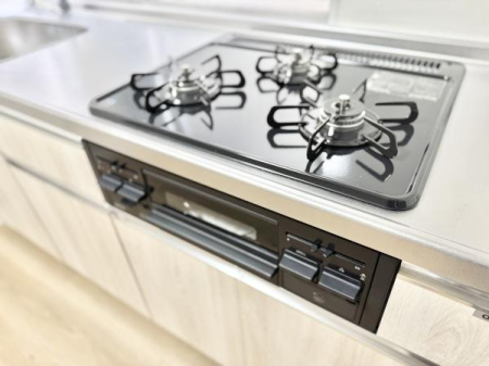 �L�b�`�� 3���K�X�R�������̗p���A�����������\�B�������̌������オ��@�\�I�Ő������̂���L�b�`���B