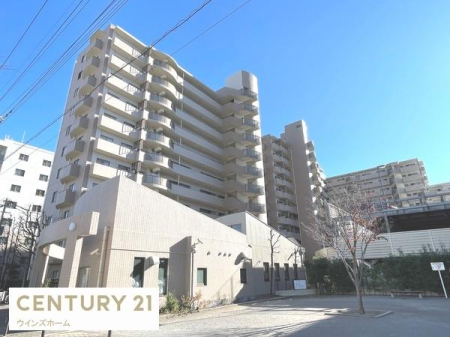 ���n�O�ώʐ^ JR�鋞���u�˓c�����v�w�k��12���̉w�߃}���V�����B3�K�����̓������Z�ˁI�I�[�g���b�N�V�X�e�����z�{�b�N�X����������Ă��܂��B