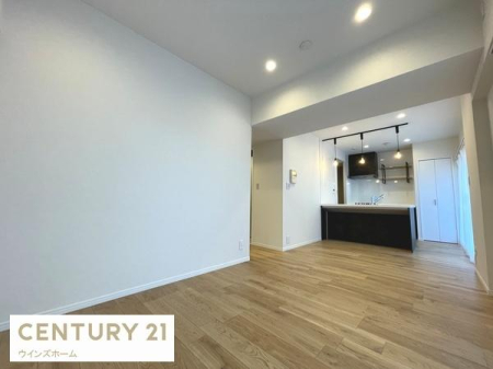 ���r���O �o���R�j�[�ւƂȂ���傫�ȑ���������������ރ��r���O�I�_�C�j���O�ƃ��r���O���g�������₷���Ԏ��B���ʂ����ǍD�Ŋ��C�����₷���ł��I