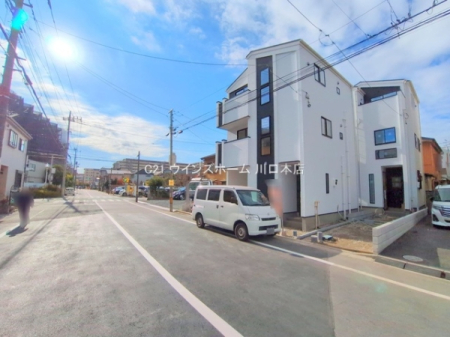 �O�ʓ��H�܂ތ��n�ʐ^ -