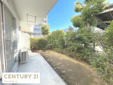 �� �쑤�ɍL�����p��͗z������ǍD�I�K�[�f�j���O��ƒ�؉��A���q�l�̗V�я�ɂ��҂�����̋�Ԃł��B