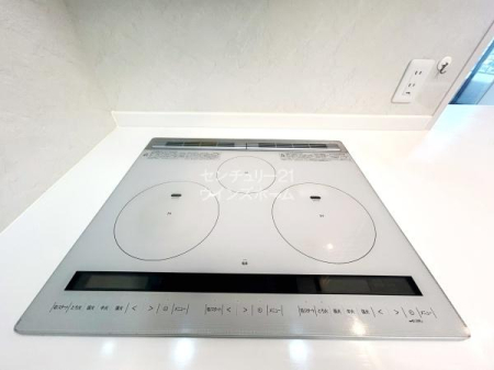 �L�b�`�� �ߘa5�N��IH�N�b�L���O�q�[�^�[���������Ă��܂��I�΂��g��Ȃ����S�̃R�����͔M������̔M���������̂ŁA�Ă��L�b�`���͏����Ȃ�܂���B�ܓ����Ȃ��̂ł��|�������N���N�I