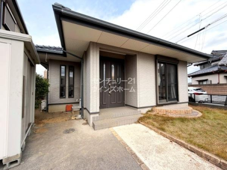 ���̑����n �~�n�̓쑤�ɂ͂���X�y�[�X�����p�ӂ��܂����I�K�[�f�j���O��v�`�ƒ�؉����y���߂܂��I�G�߂̉Ԃ��炩������A���̕ω����y���񂾂�A���R�ƐG�ꍇ�����Ԃ̓��t���b�V���ɂ��Ȃ�܂��ˁB