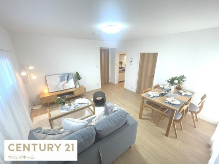 ���r���O ���邭�J���I�ȃ��r���O�����́B���R���ɕ�܂��S�n�悢��ԂŁA���X�̕�炵�����L���ɂȂ�܂��B