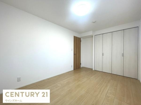 �m�� �V���v���Ŏg���₷���m���B�Ƌ�z�u���₷�����`��ԂŁA�Q���⏑�ւȂǃ��C�t�X�^�C���ɍ��킹�Ċ��p�ł��܂��B