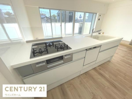 �L�b�`�� �V�K�����ς݃V�X�e���L�b�`���B�l�C�̑Ζʎ��L�b�`���̓��r���O�A�_�C�j���O����]�ł��܂��I�L�b�`���͍�ƃX�y�[�X���L�X�A���[�ɂ�����܂���I