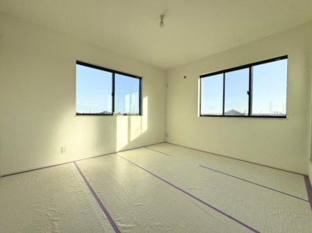 �Q�� 2�ʍ̌��ł����Ղ�L�X�Ƃ��Ă��Ė��邢�������ł��I�N���[�[�b�g��2�����ݒu������[�L�x�ł��I(1�����m�x�[�V���������\��j